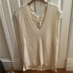Abercrombie and Fitch Sweater Vest